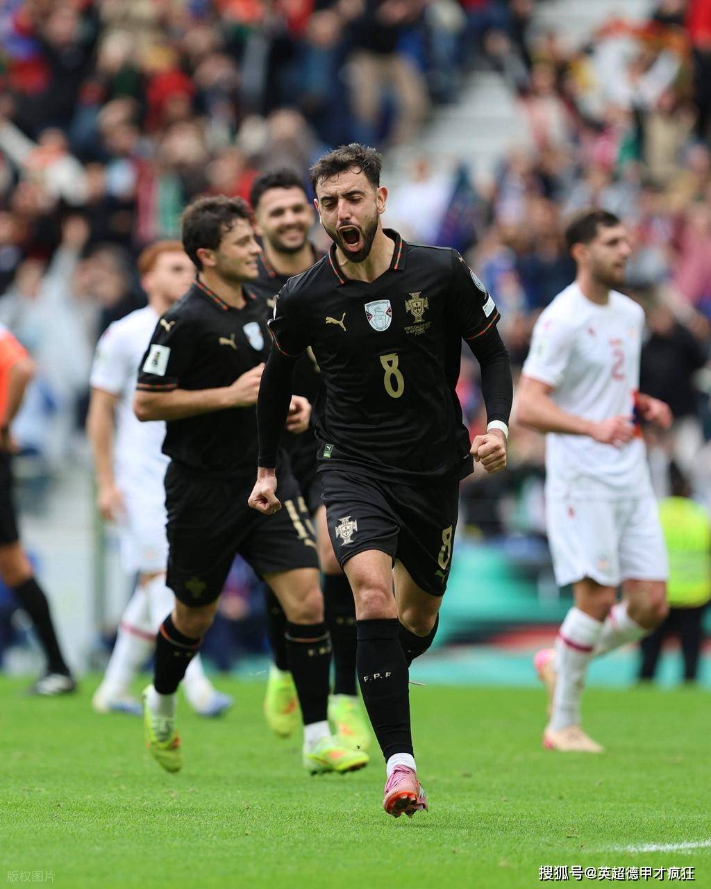 葡萄牙队碾压英格兰队，梁靖崑统治全场