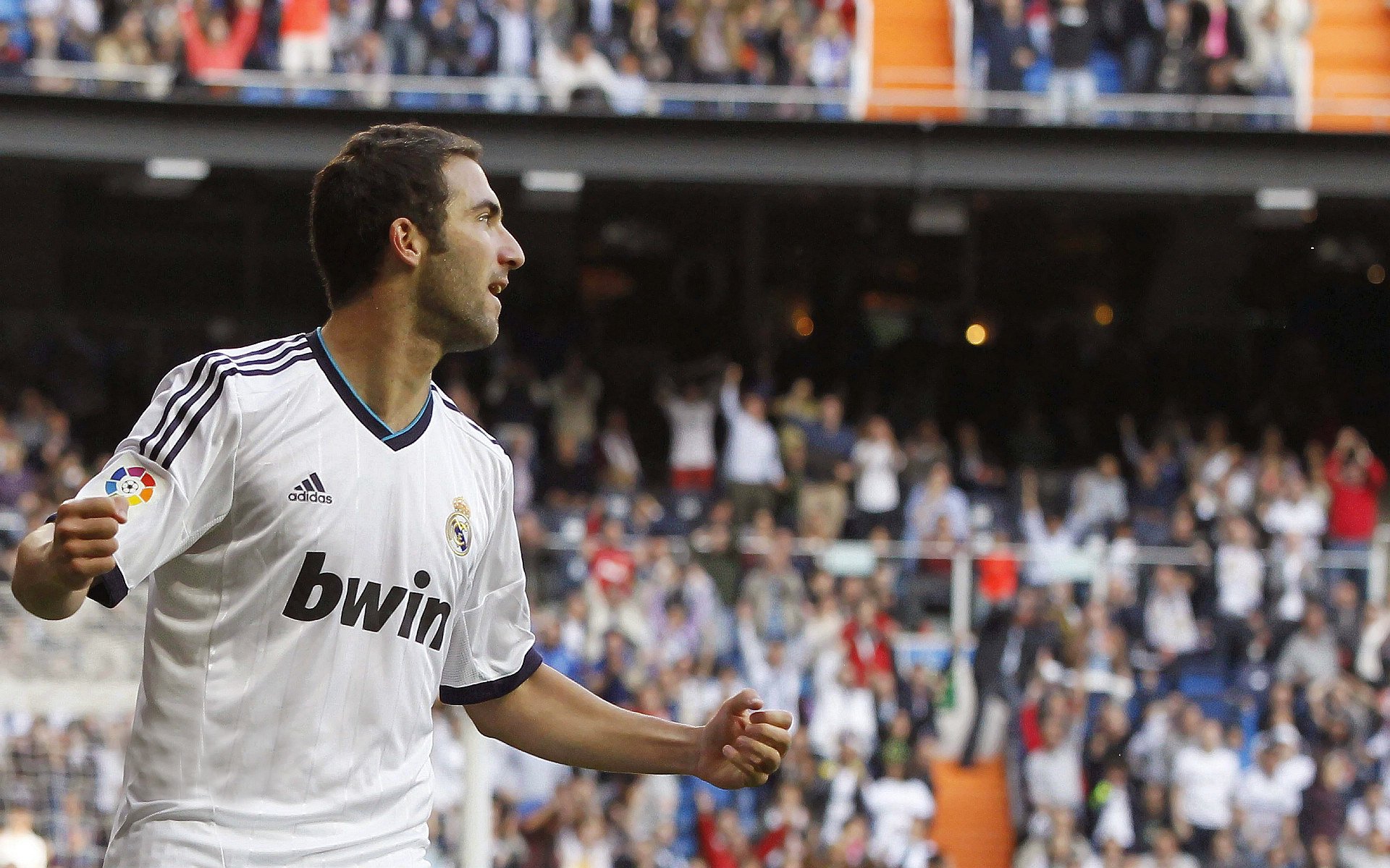 特奥一剑封喉，当奥地利足球的理性之美撕裂热带狂想