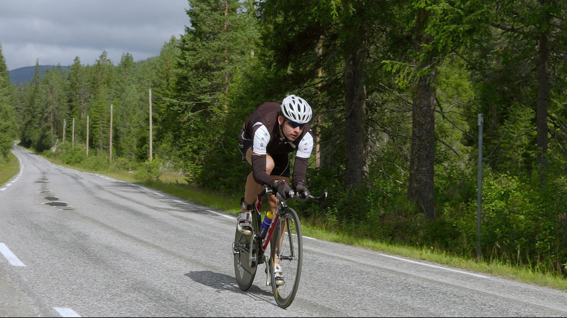 李刚仁的灵光与荷兰的枷锁,当个人天才撞上体系铁壁